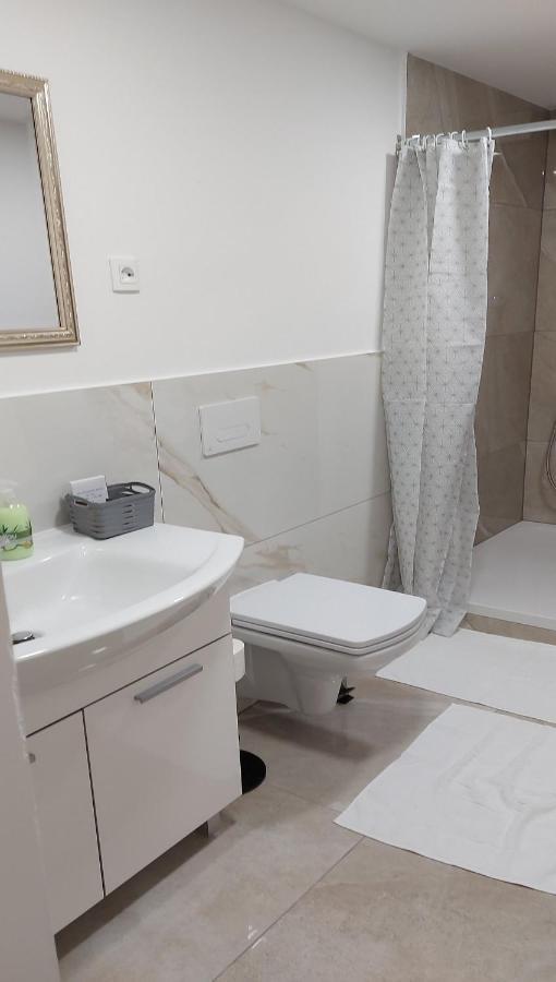 Apartment Hanny Lasko ภายนอก รูปภาพ
