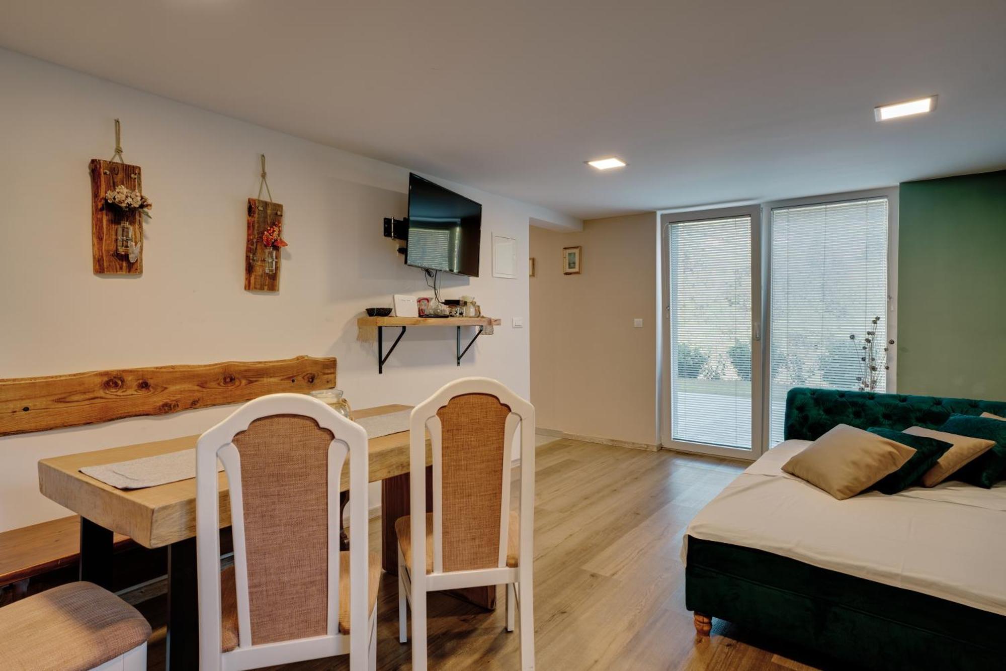 Apartment Hanny Lasko ภายนอก รูปภาพ